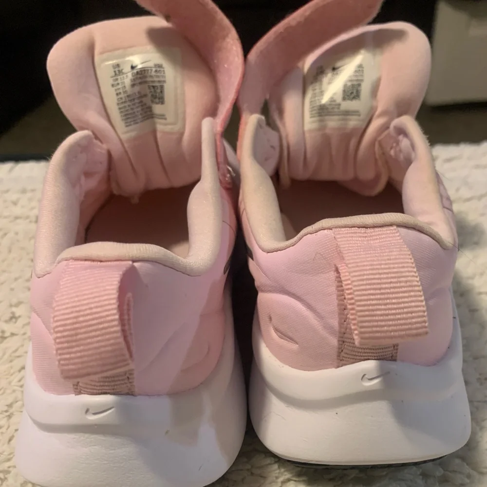 Nike Kids Star Runner Light Pink Sneakers - Picture 3 of 7